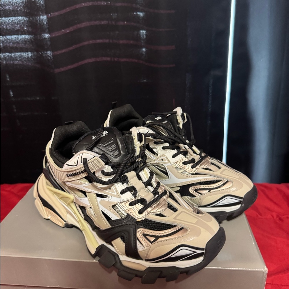 balenciaga track2.0